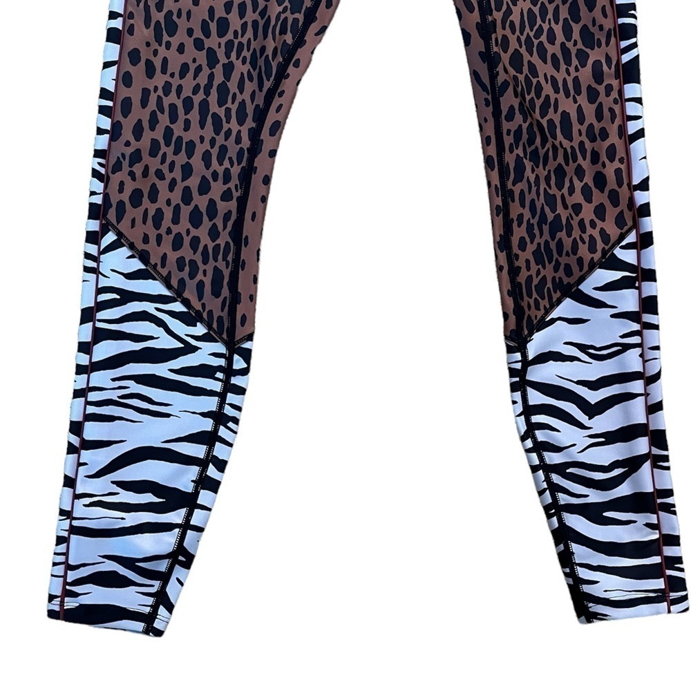 GOOD AMERICAN NWT Animal Mixed Block Leggings Size Medium in Animal Print - Picture 8 of 16